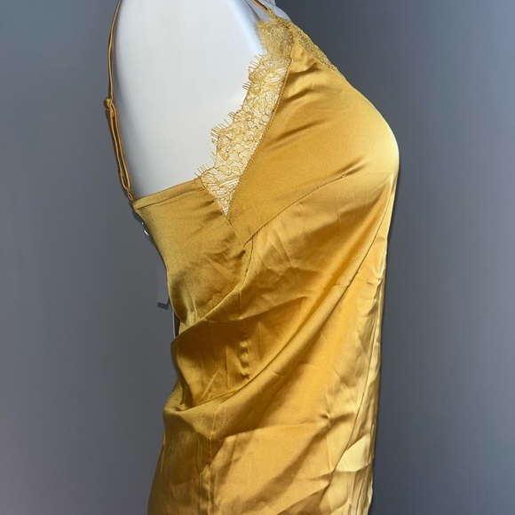 NA-KD Yellow Gold Plain Lace Singlet Top Spaghetti Stap BNWT - Picture 2 of 4